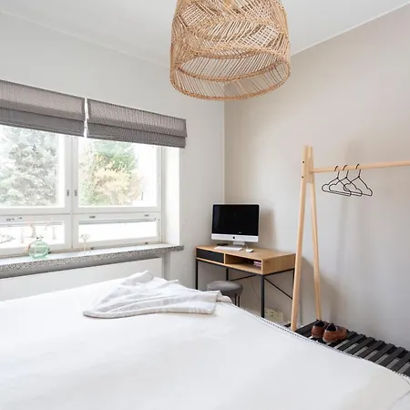 Large Three Bedroom In Very Center